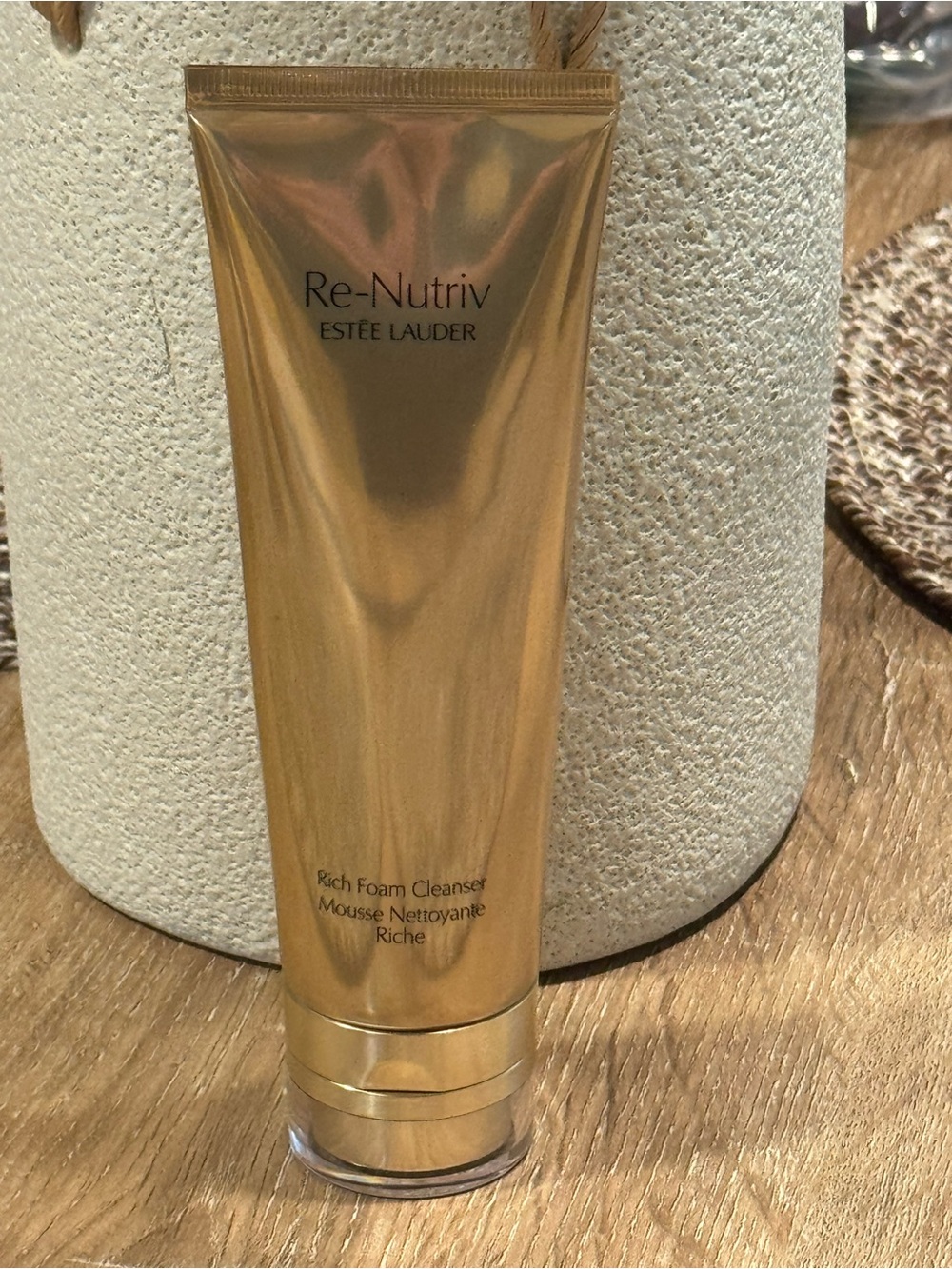 Estee Lauder Re-Nutriv Rich Foam Cleanser — Gold